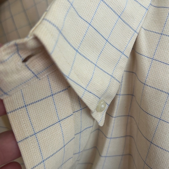 EUC Lands' End Men's Buttery yellow  and Blue windowpane plaid button up shirt. - Picture 3 of 11